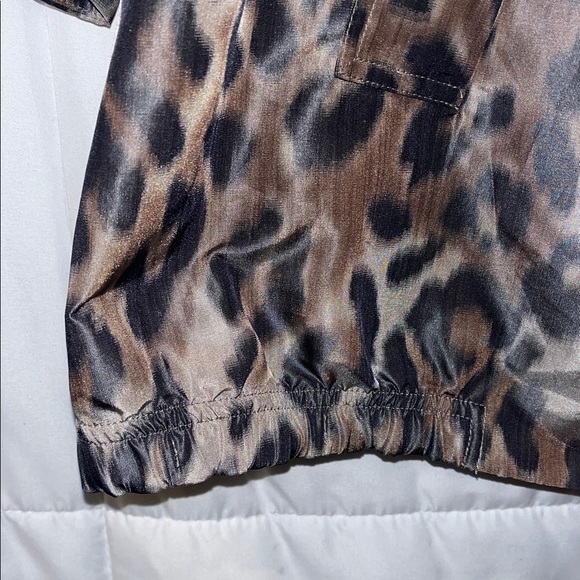 St. John Leopard Print Hooded Lightweight Jacket size medium - Picture 6 of 11